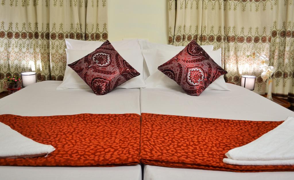 Thoms Beach Homestay Alappuzha Buitenkant foto