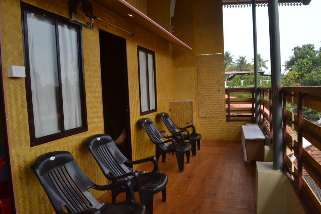 Thoms Beach Homestay Alappuzha Buitenkant foto