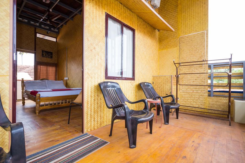 Thoms Beach Homestay Alappuzha Buitenkant foto
